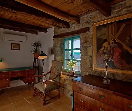 Villa Sancta Maria Motovun